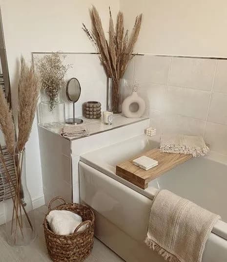 Jakie dodatki wybrać do beżowej łazienki? Inspirujące pomysły