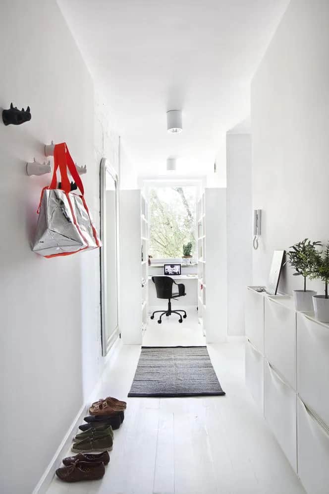 Nowoczesny przedpokój: 10 pomysłów na stylową aranżację wnętrza