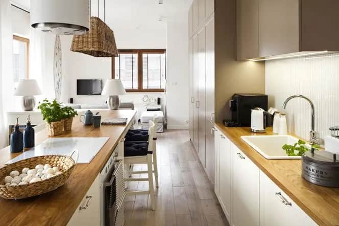 Jak odnowić blat w kuchni: 10 skutecznych metod DIY